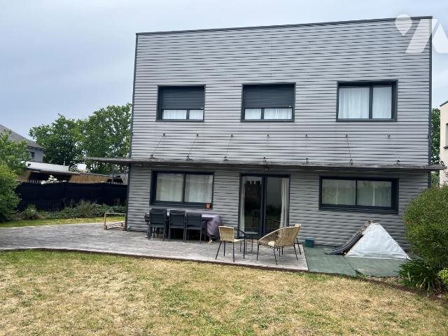 Maison à vendre, 118m², Laval