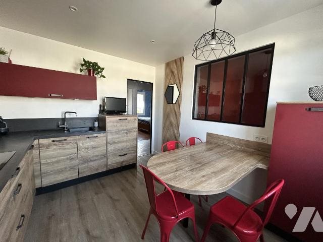 Maison à vendre, 90m², Le Genest-Saint-Isle