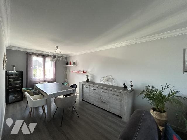 Maison à vendre, 90m², Le Genest-Saint-Isle