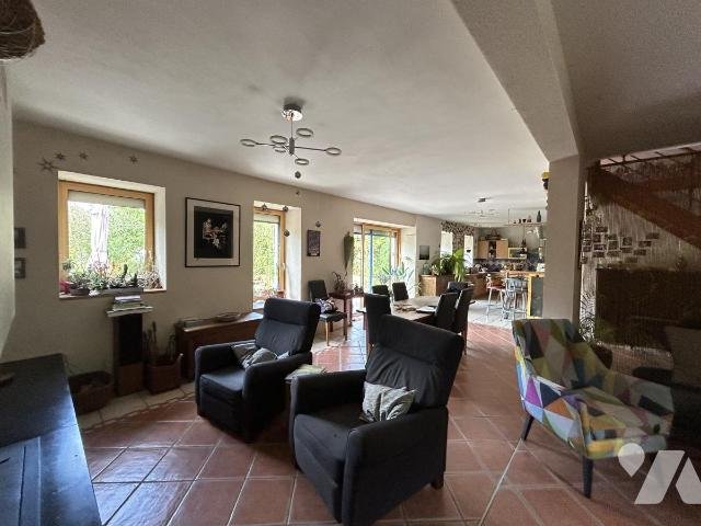 Maison à vendre, 193m², Saint-Jean-sur-Mayenne