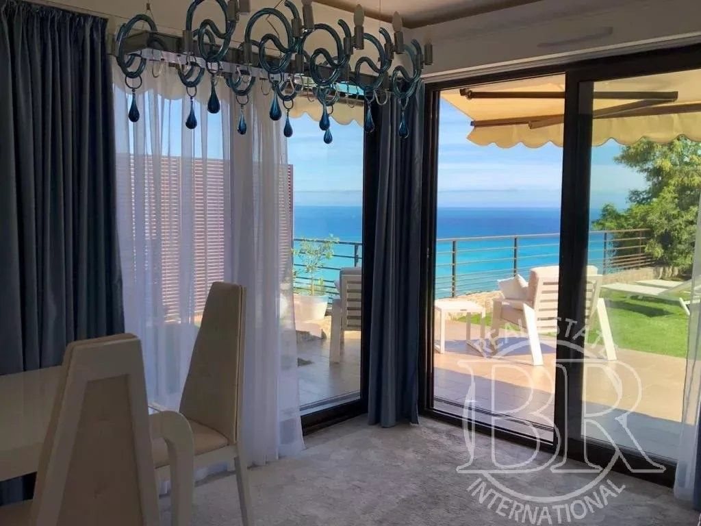 Appartement à vendre, 55m², Roquebrune-Cap-Martin