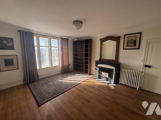 Maison à vendre, 365m², Saint-Maixent-l'École