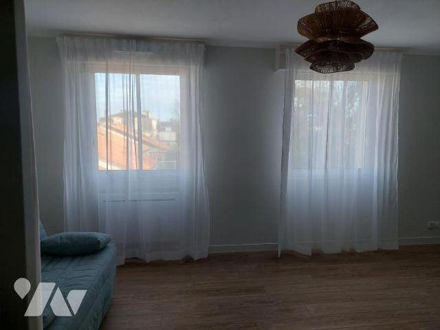Appartement à louer, 25m², Niort