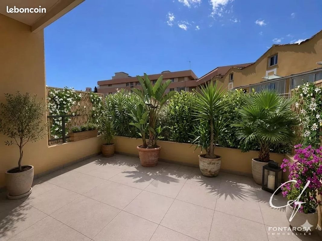 Appartement à vendre, 71m², Saint-Raphaël