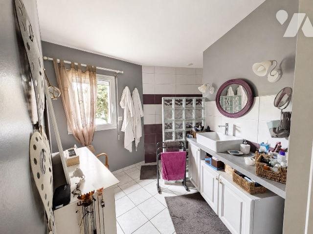 Maison à vendre, 187m², Moëlan-sur-Mer