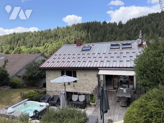 Maison à vendre, 193m², Oyonnax