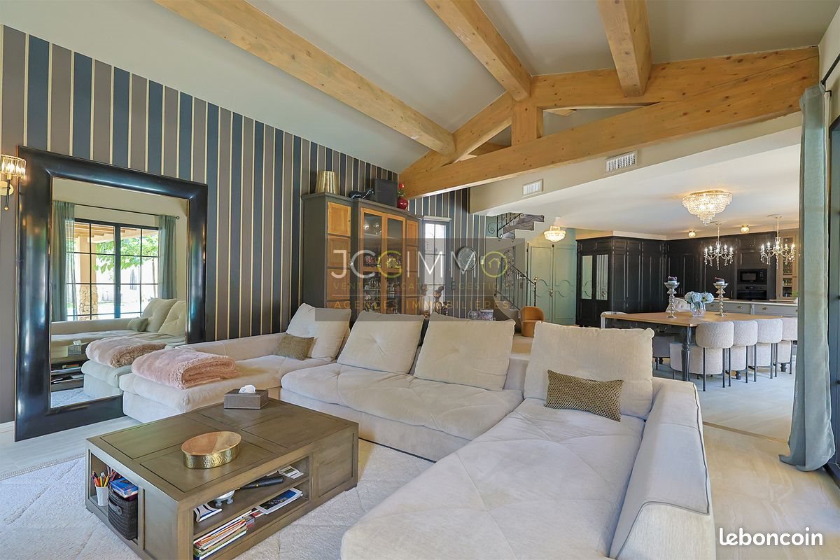 Maison à vendre, 150m², Solliès-Toucas