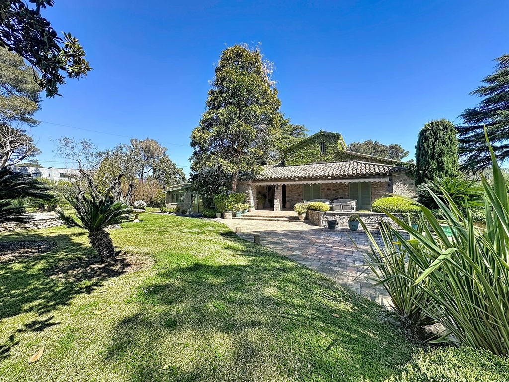 Maison à vendre, 300m², Saint-Raphaël