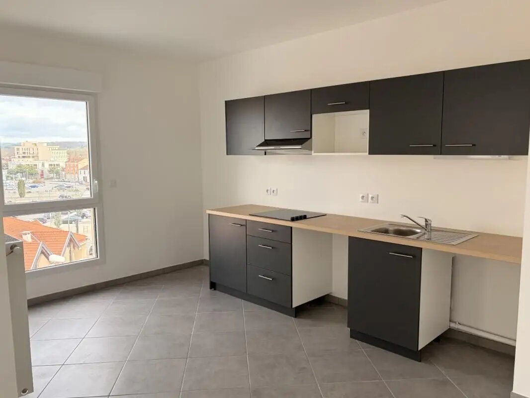 Appartement à louer, 66m², Roanne