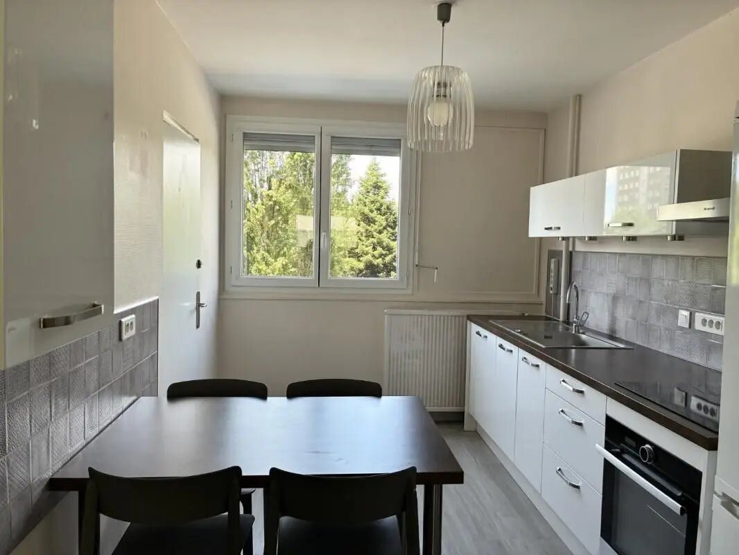 Appartement à louer, 81m², Saint-Etienne