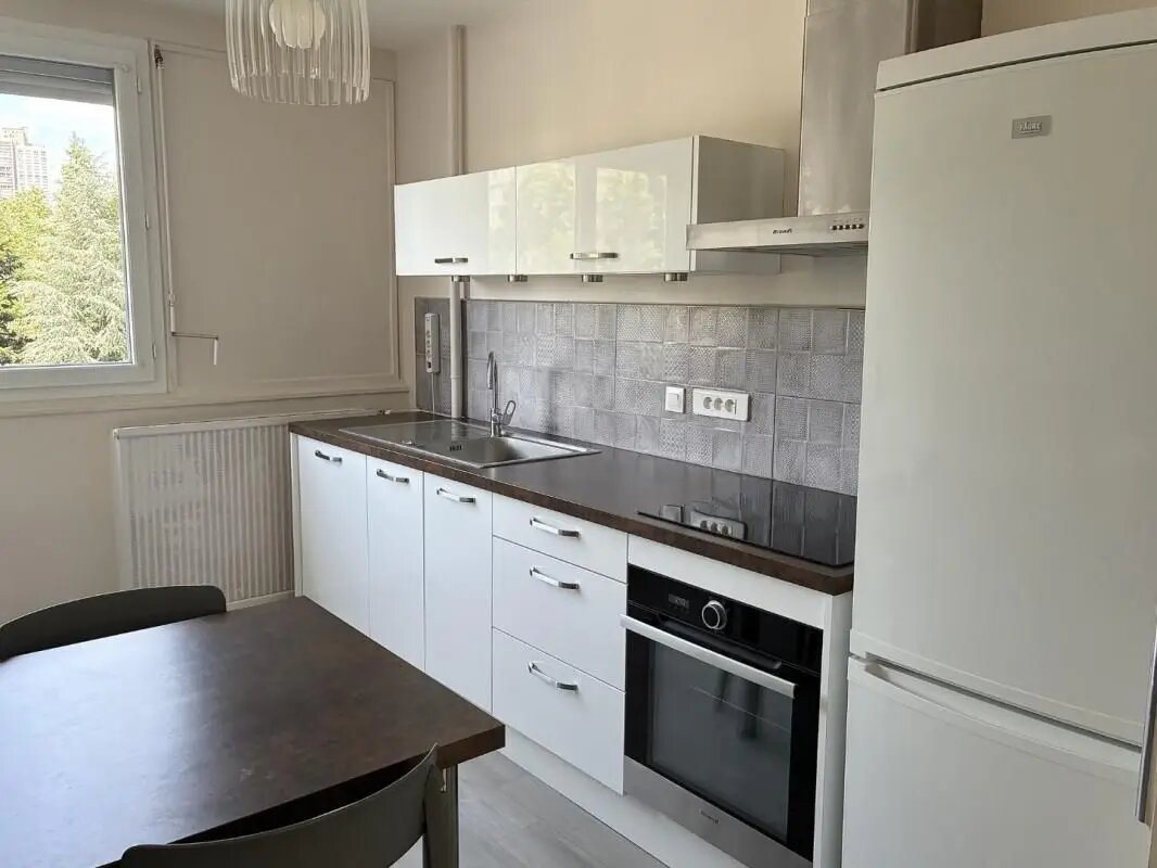 Appartement à louer, 81m², Saint-Etienne
