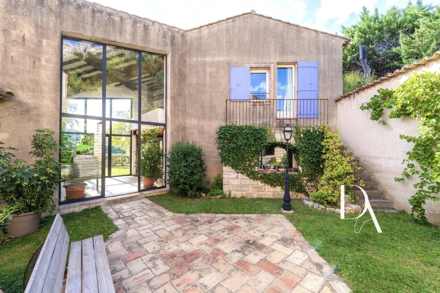 Maison à vendre, 207m², Saint-Marc-Jaumegarde