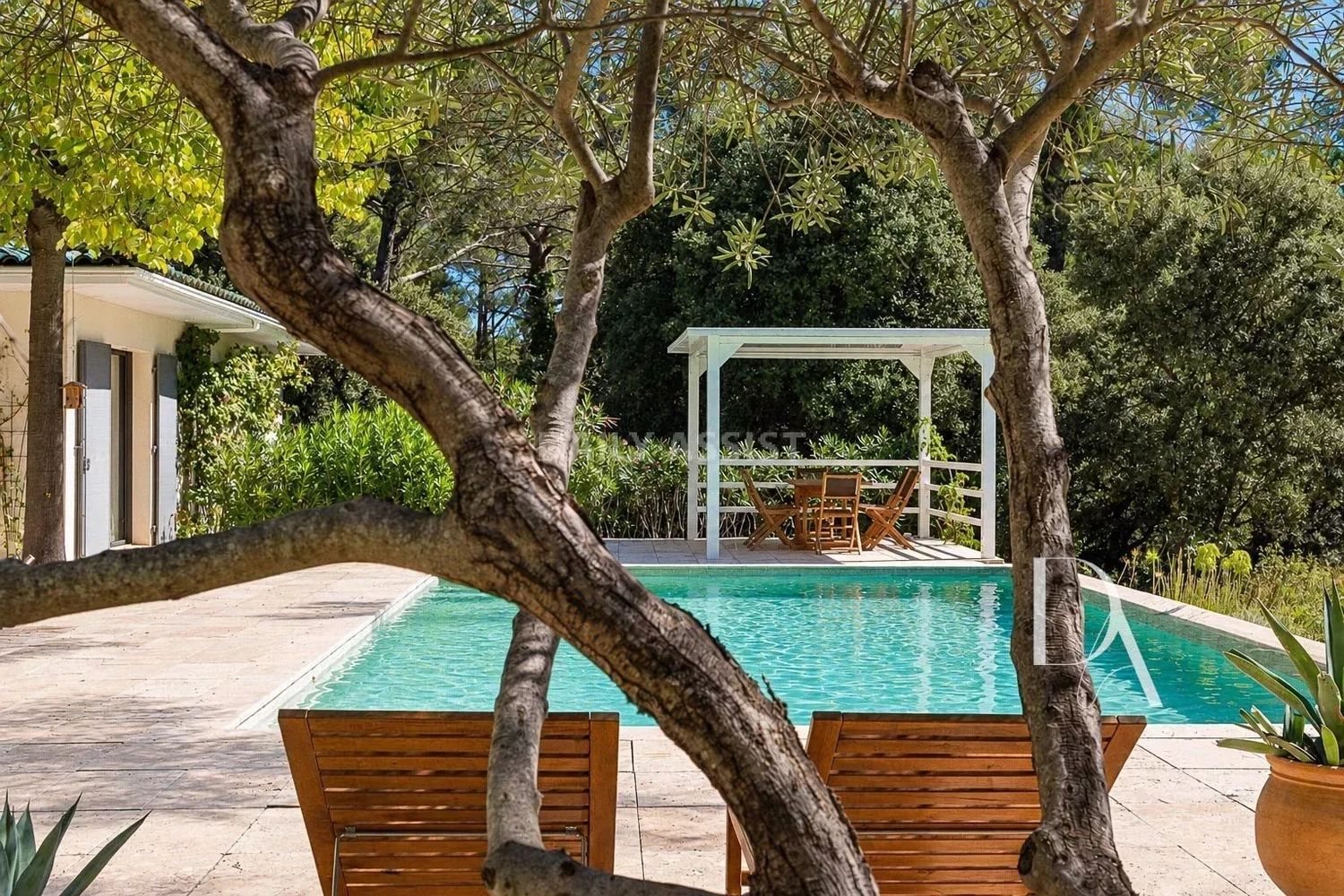 Maison à vendre, 214m², Saint-Marc-Jaumegarde