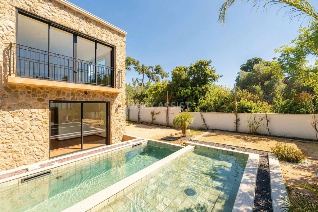 Maison à vendre, 204m², Saint-Cyr-sur-Mer