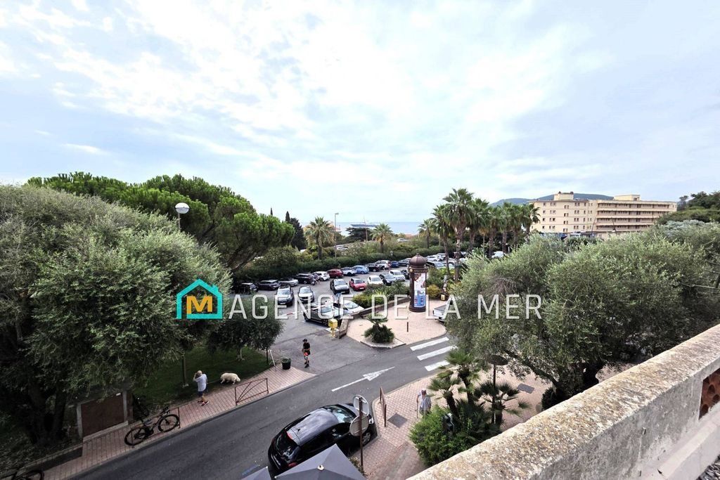 Appartement à vendre, 685m², Mandelieu-la-Napoule