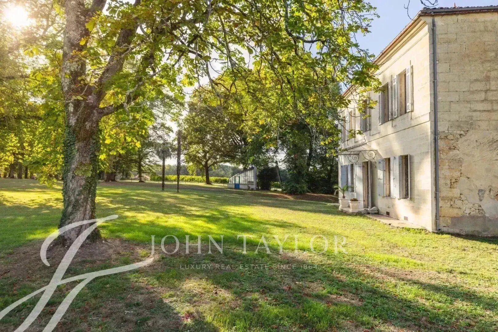 Maison à vendre, 2060m², Sadirac