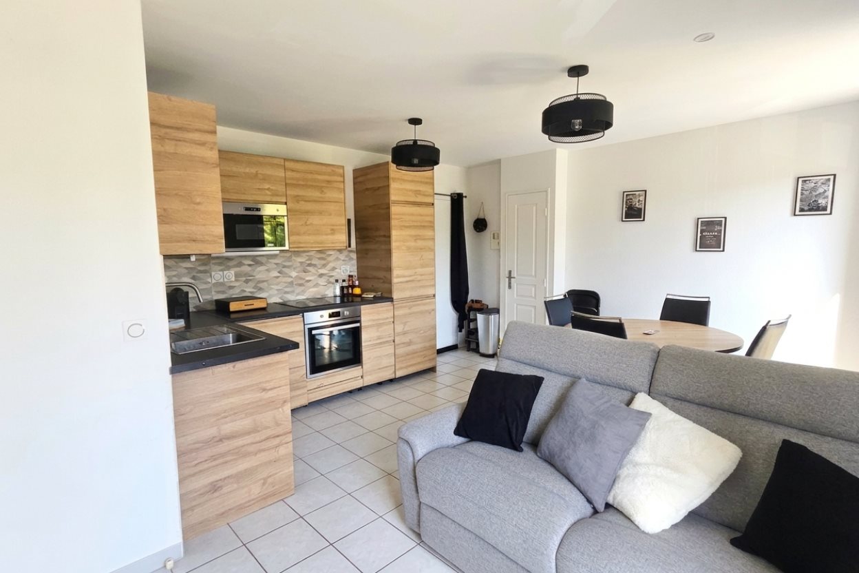 Appartement à vendre, 40m², Saint-Priest