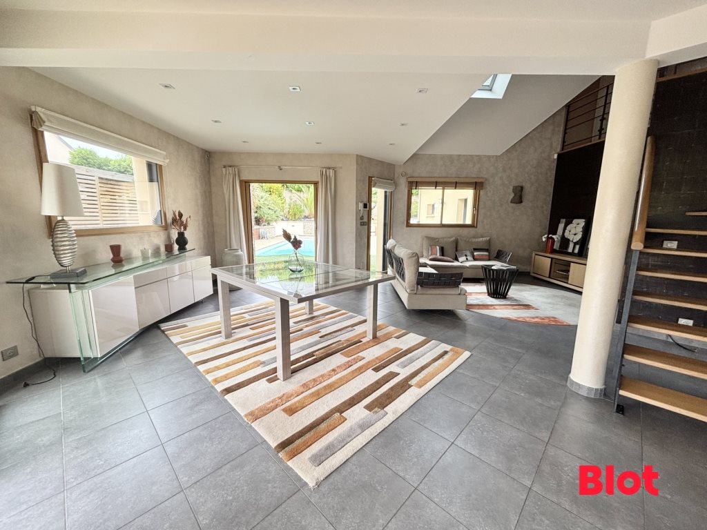 Maison à vendre, 228m², Domloup