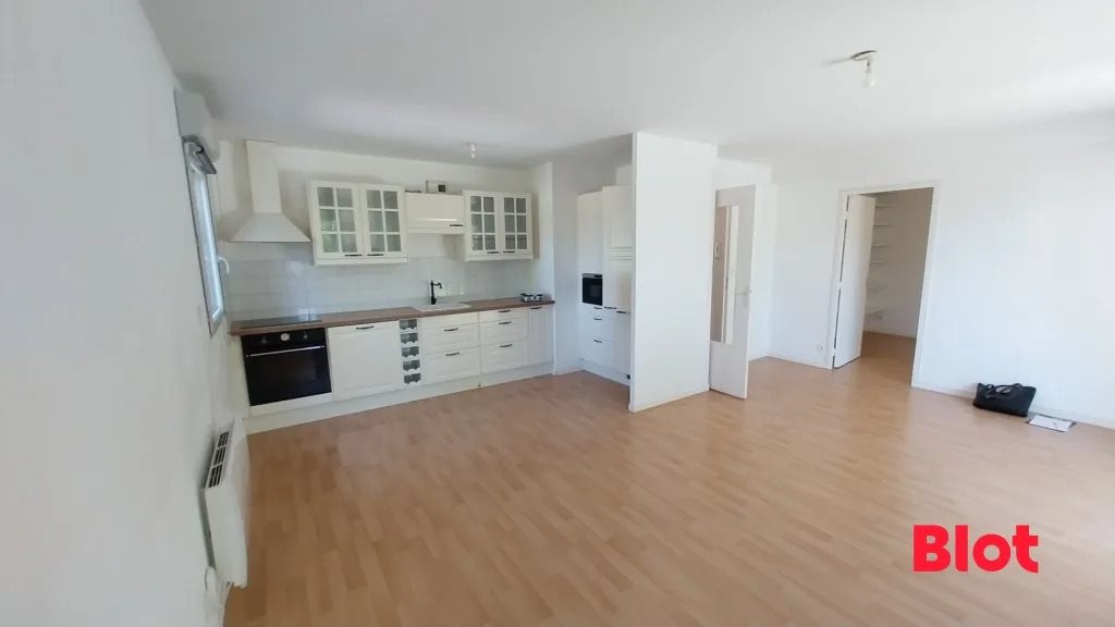 Appartement à louer, 73m², Cintré