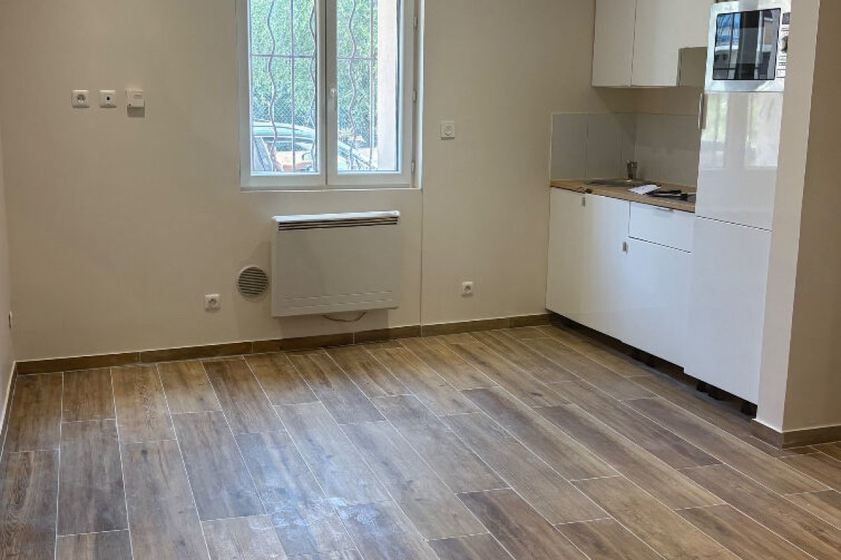 Appartement à louer, 26m², Saint-Raphaël