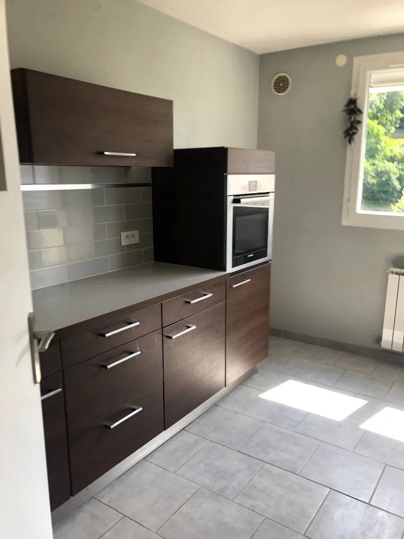 Appartement à louer, 69m², Gelos
