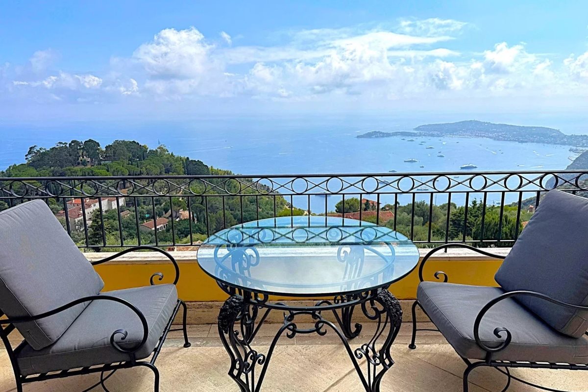 Appartement à louer, 57m², Èze