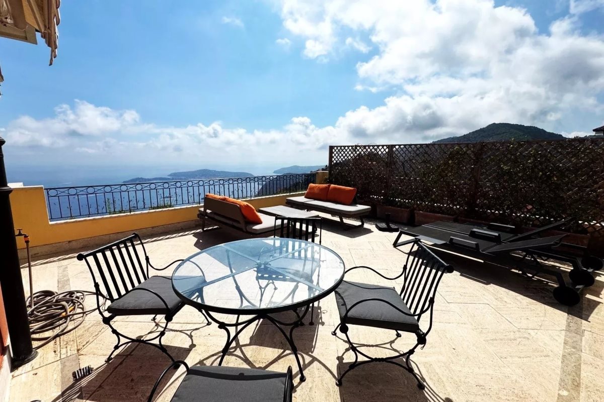 Appartement à louer, 57m², Èze