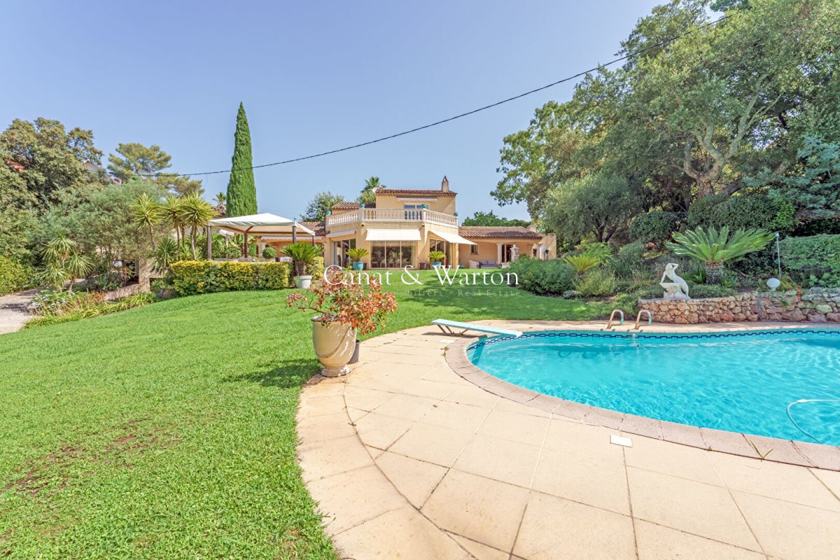 Maison à vendre, 324m², Saint-Raphaël