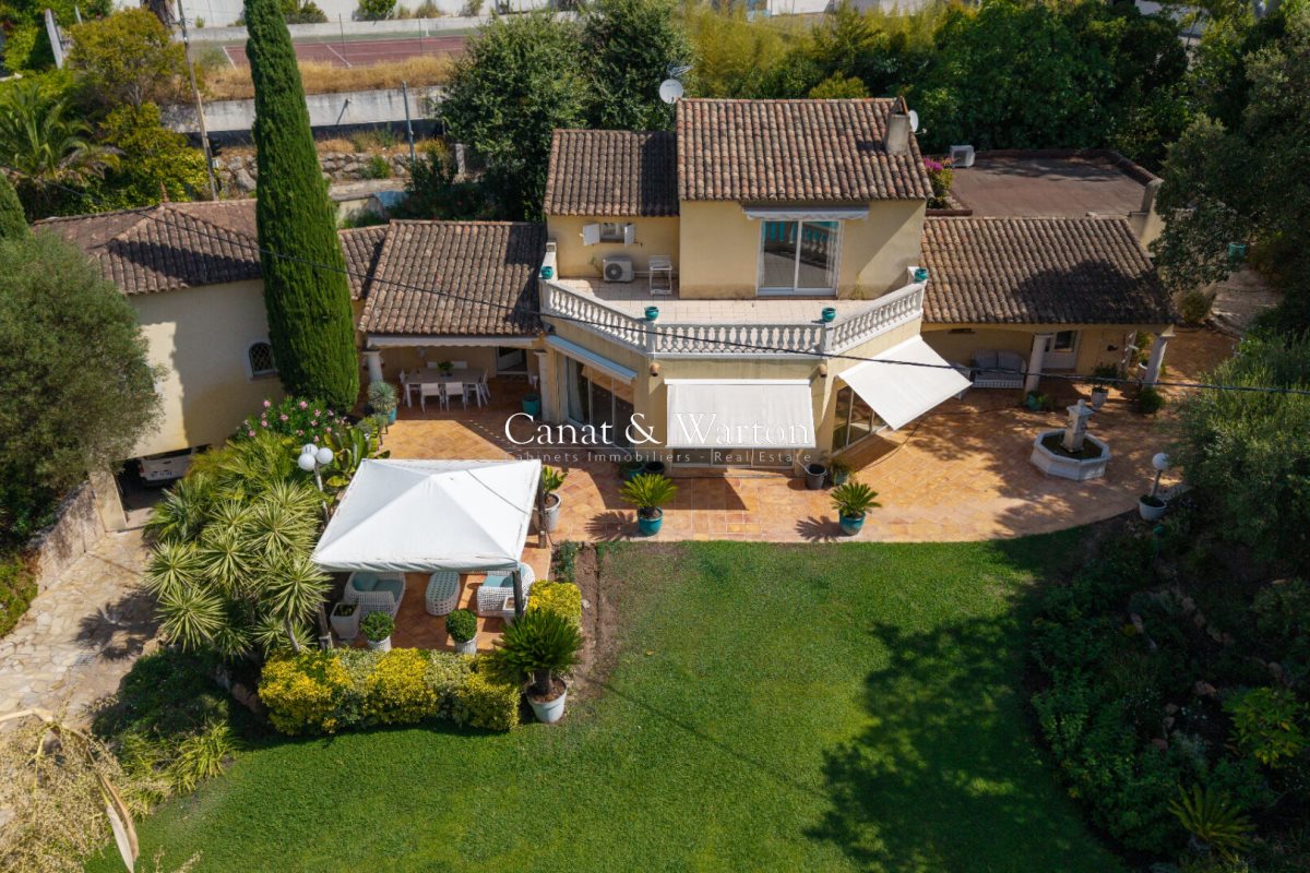 Maison à vendre, 324m², Saint-Raphaël