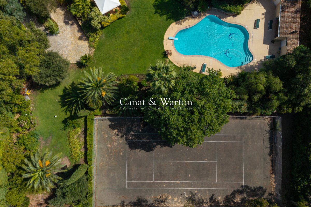 Maison à vendre, 324m², Saint-Raphaël