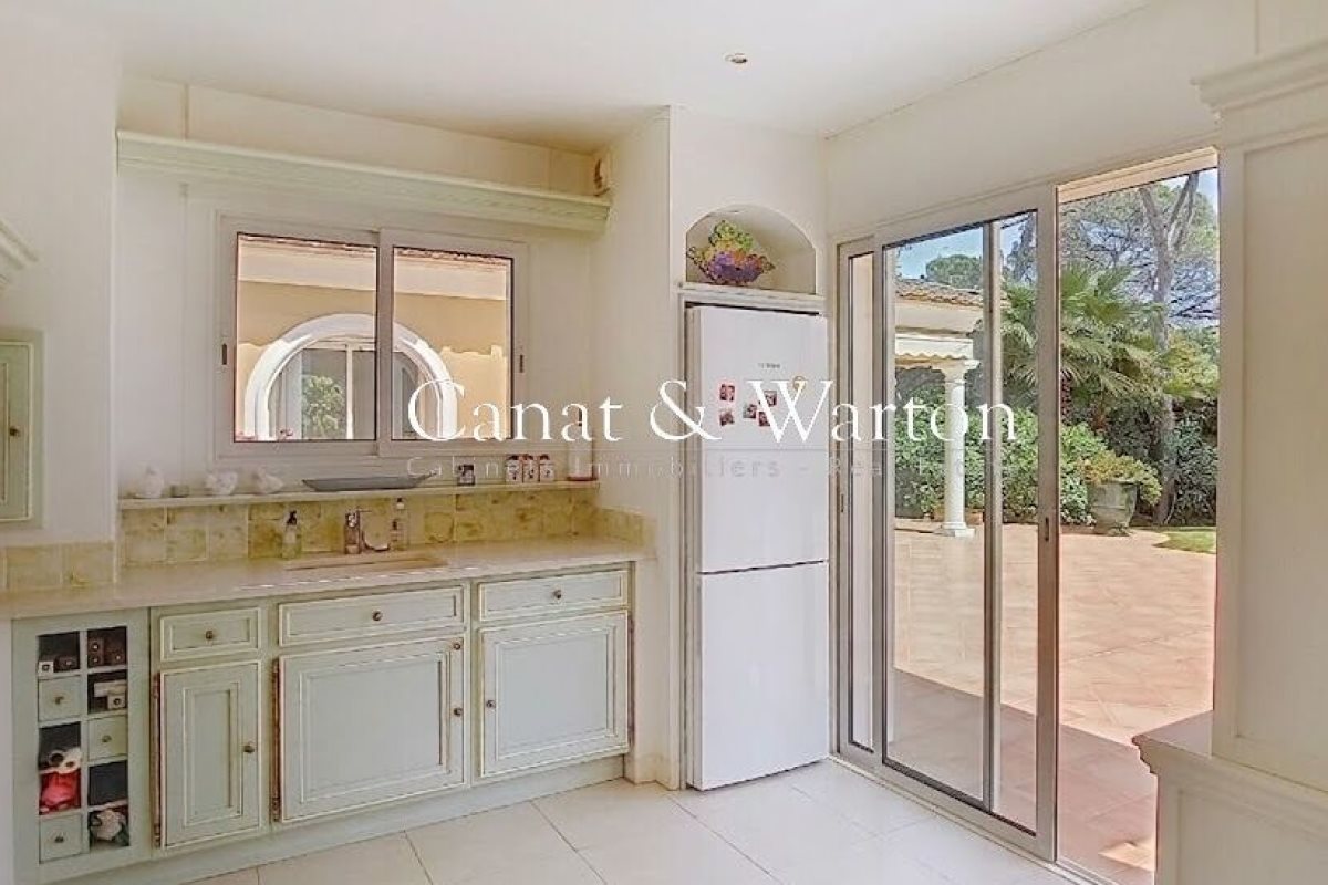Maison à vendre, 200m², Saint-Raphaël