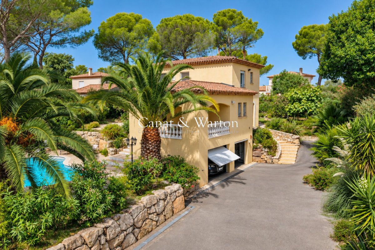 Maison à vendre, 163m², Saint-Raphaël