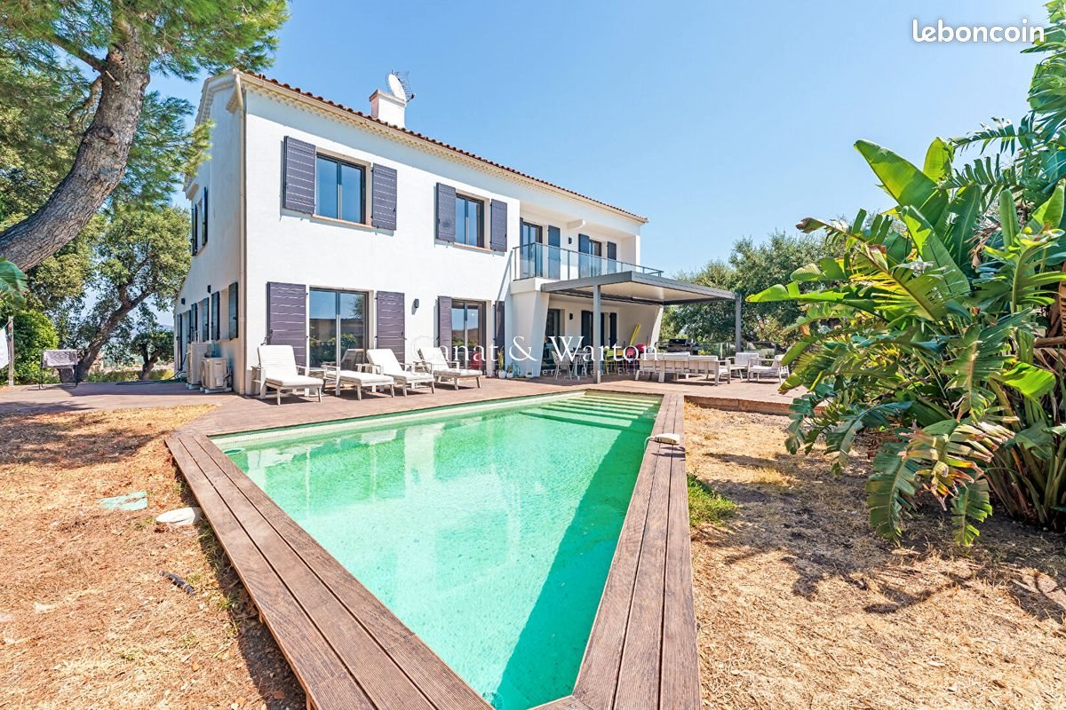 Maison à vendre, 204m², Saint-Raphaël