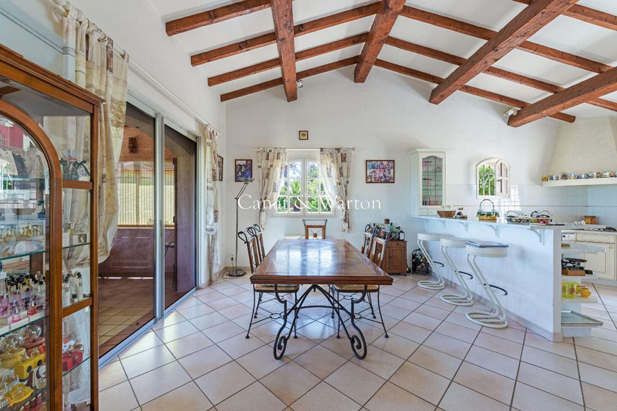 Appartement à vendre, 202m², Saint-Raphaël