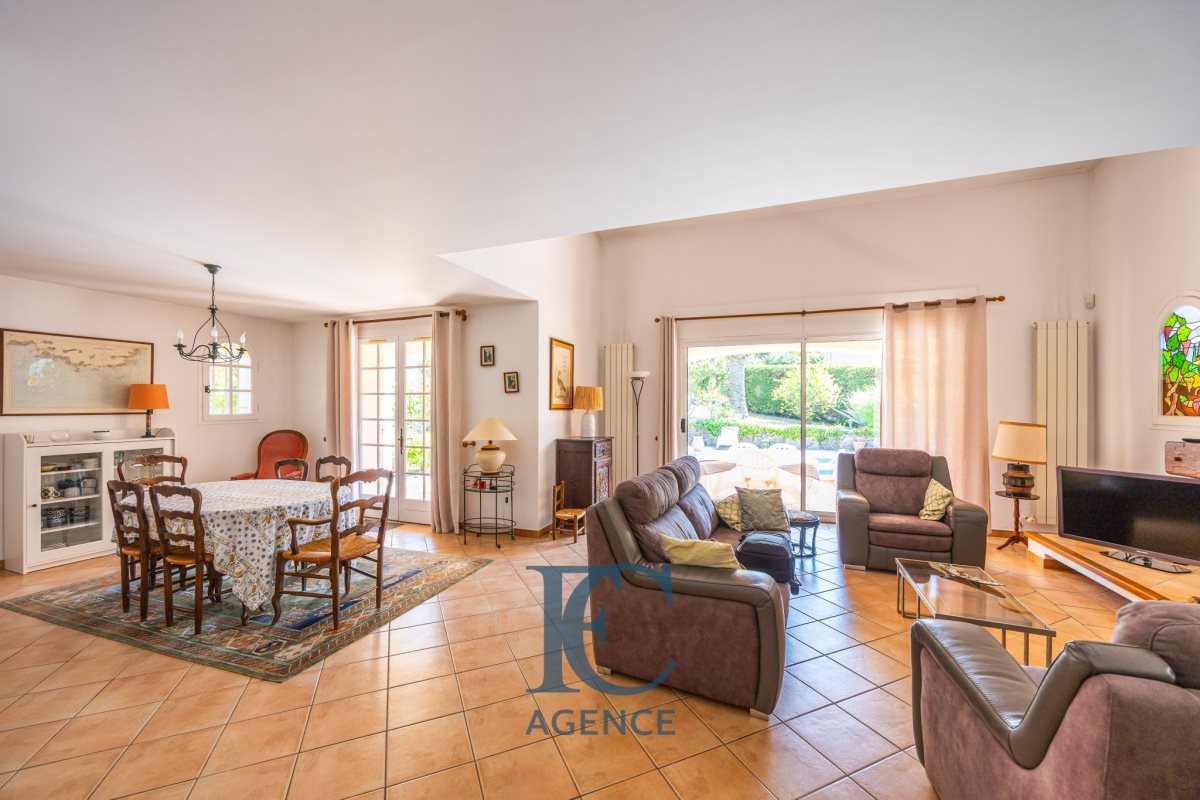 Maison à vendre, 188m², Sanary-sur-Mer
