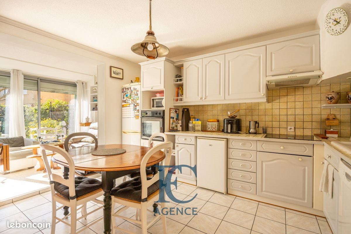 Appartement à vendre, 44m², Sanary-sur-Mer