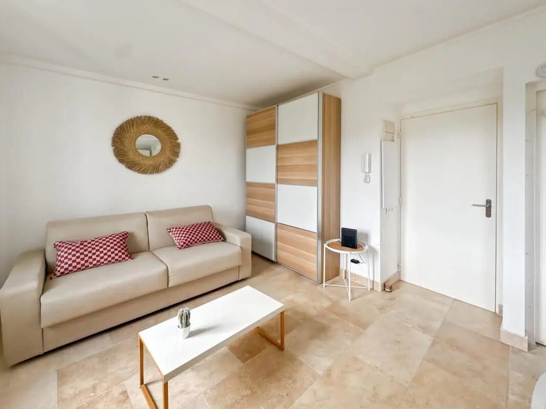 Appartement à louer, 21m², Biot