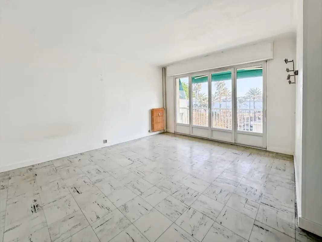 Appartement à louer, 32m², Antibes