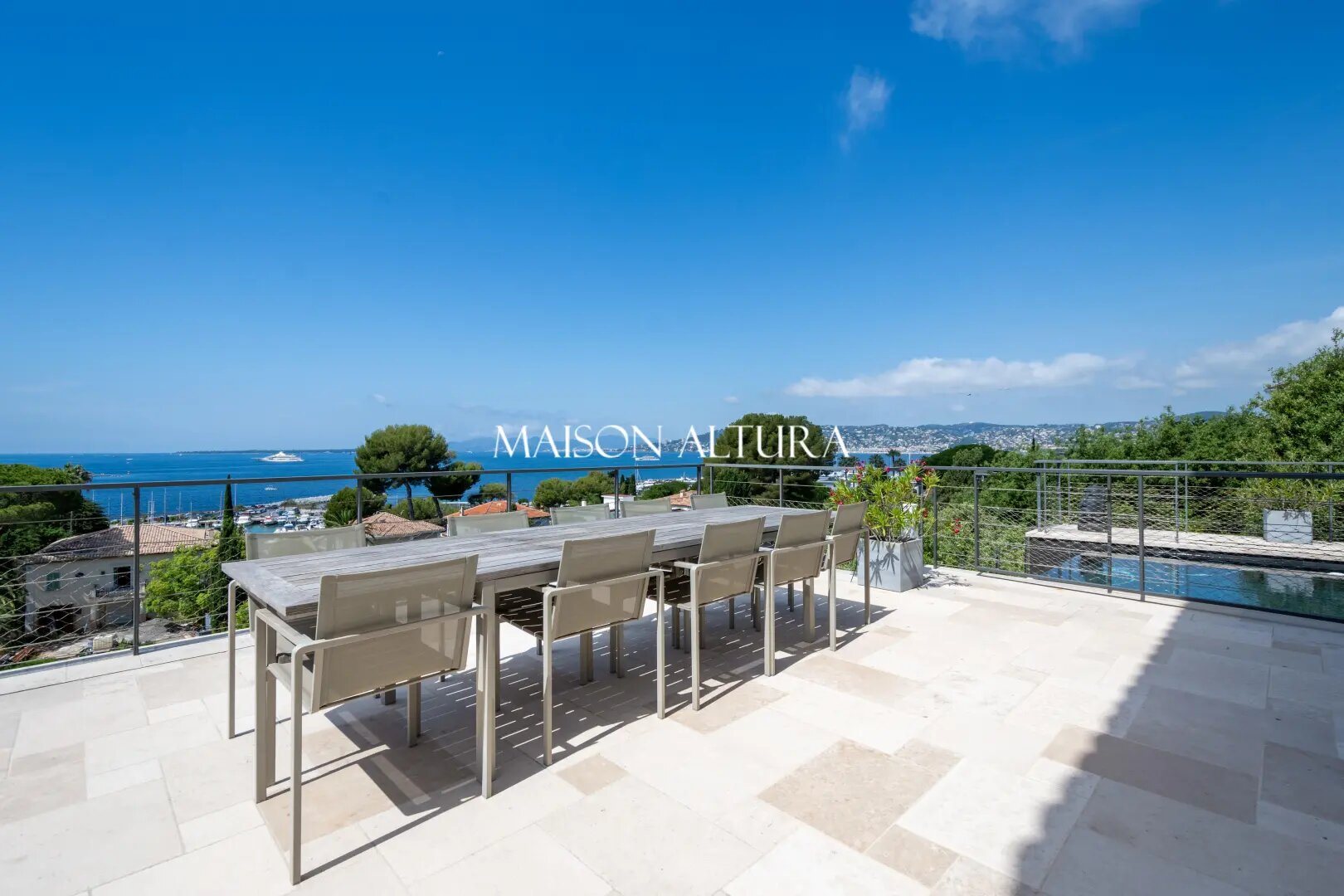 Maison à louer, 350m², Antibes