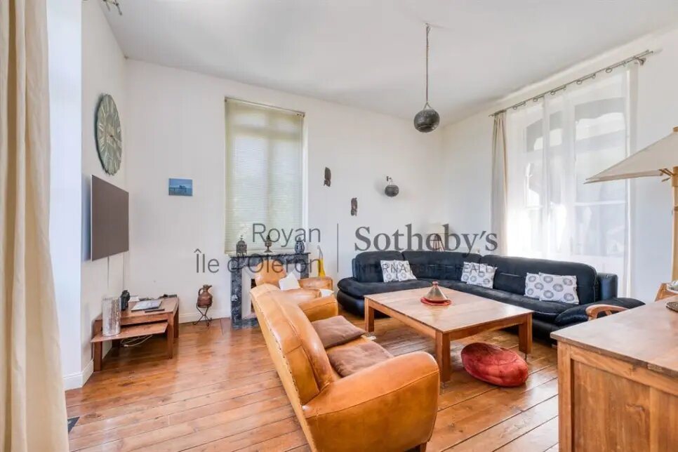 Maison à vendre, 340m², Port-des-Barques
