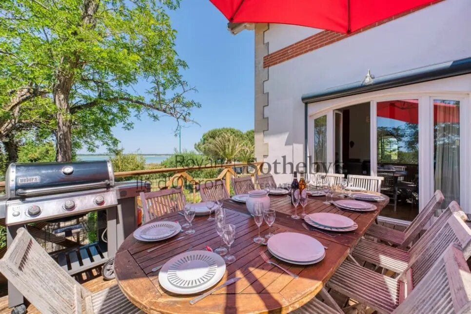 Maison à vendre, 340m², Port-des-Barques