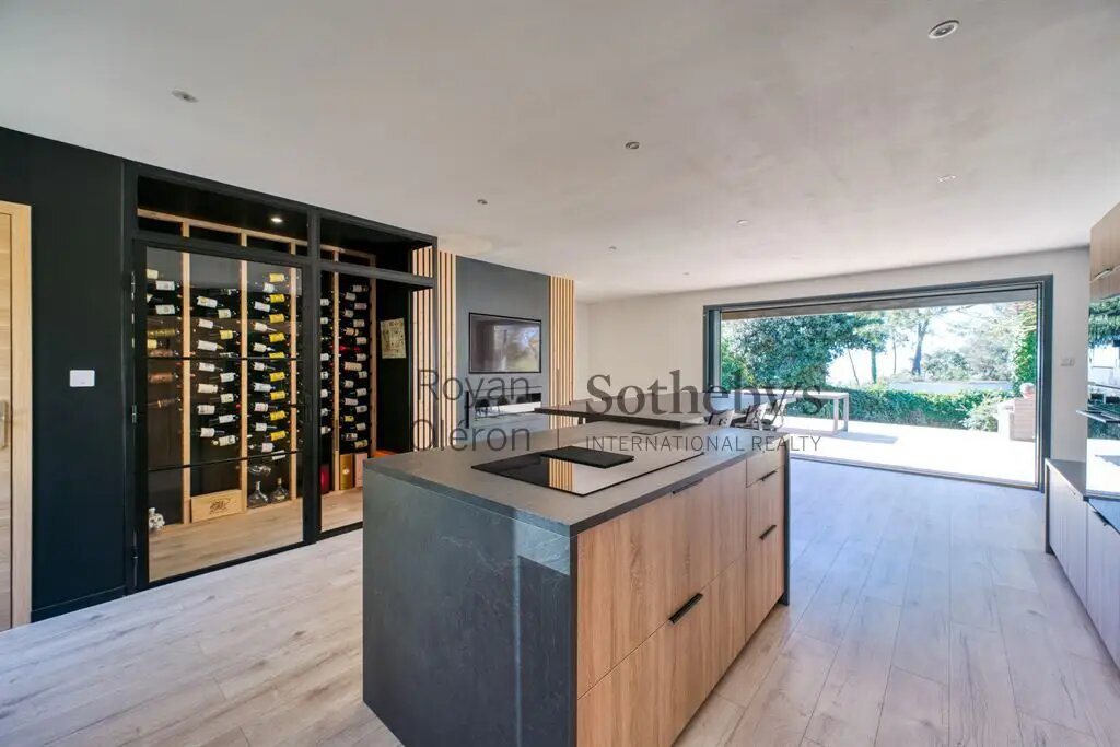Maison à vendre, 290m², Saint-Palais-sur-Mer
