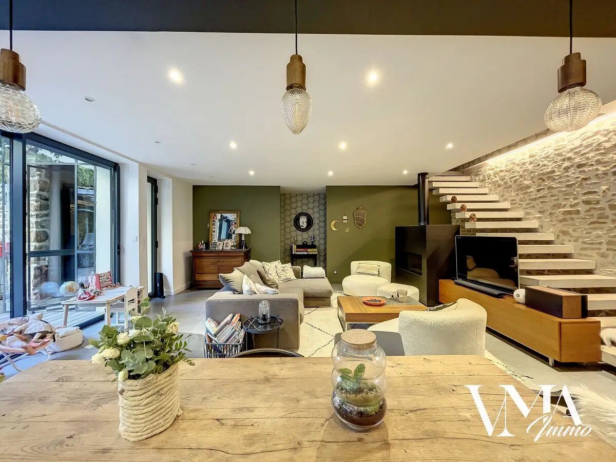 Maison à vendre, 212m², Lissieu
