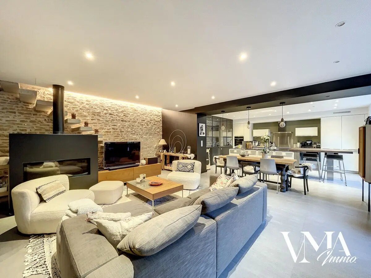 Maison à vendre, 212m², Lissieu