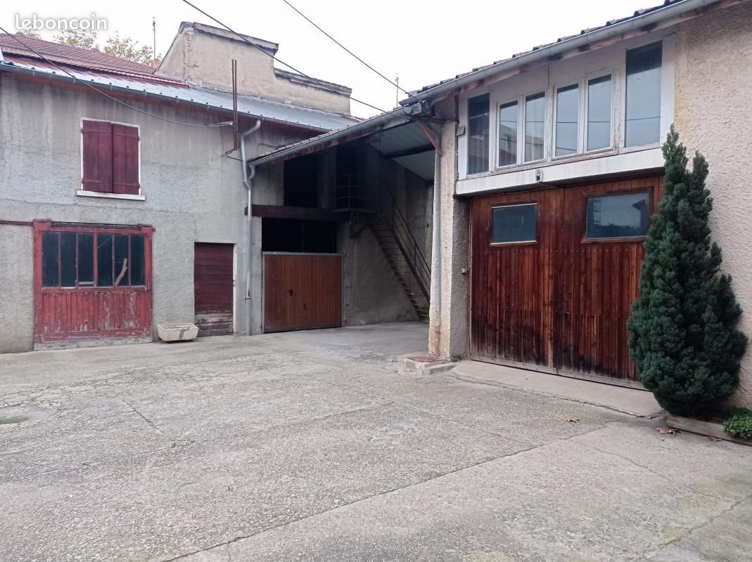 Maison à vendre, 500m², Vaulx-en-Velin