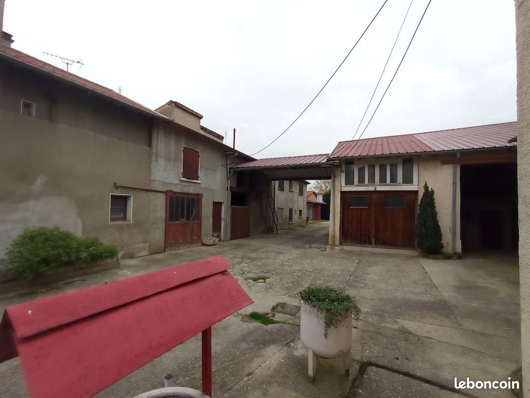 Maison à vendre, 500m², Vaulx-en-Velin