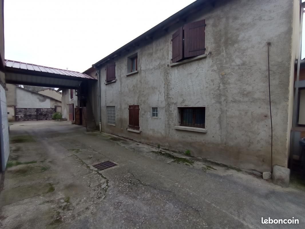 Maison à vendre, 500m², Vaulx-en-Velin