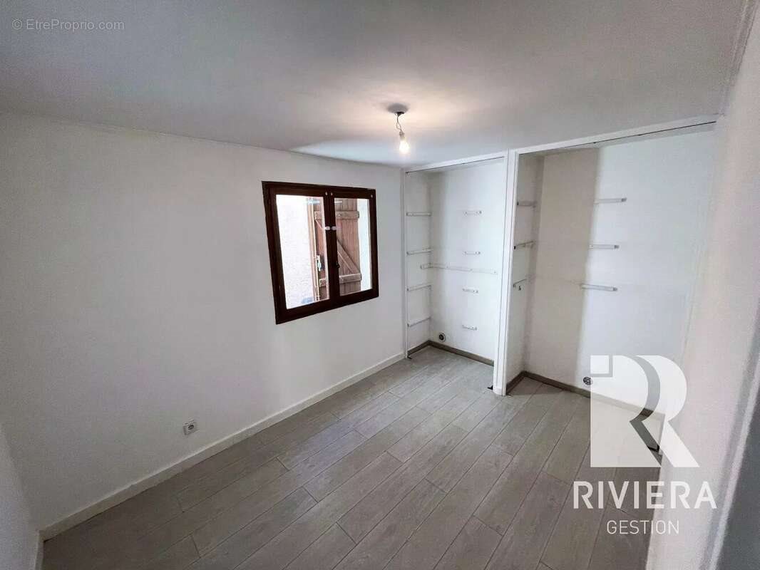 Appartement à vendre, 73m², Fréjus