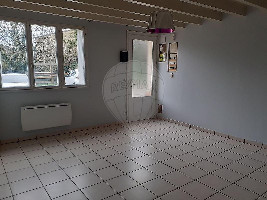 Maison à louer, 68m², Béguey