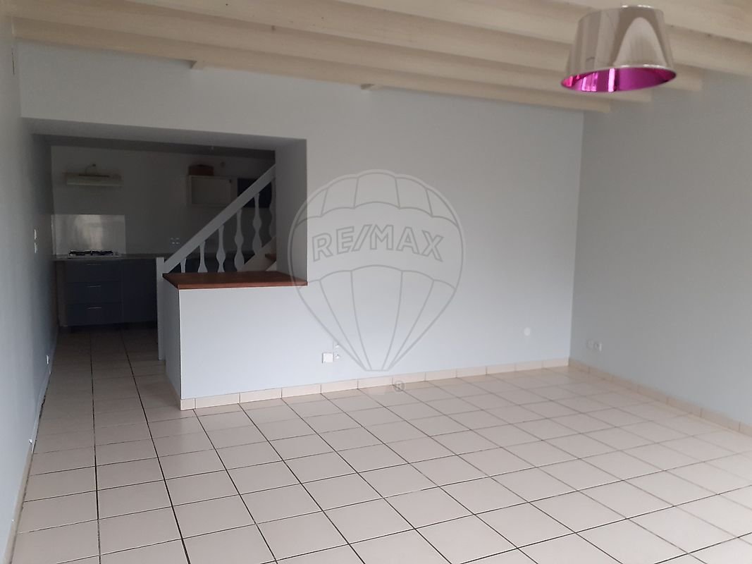 Maison à louer, 68m², Béguey